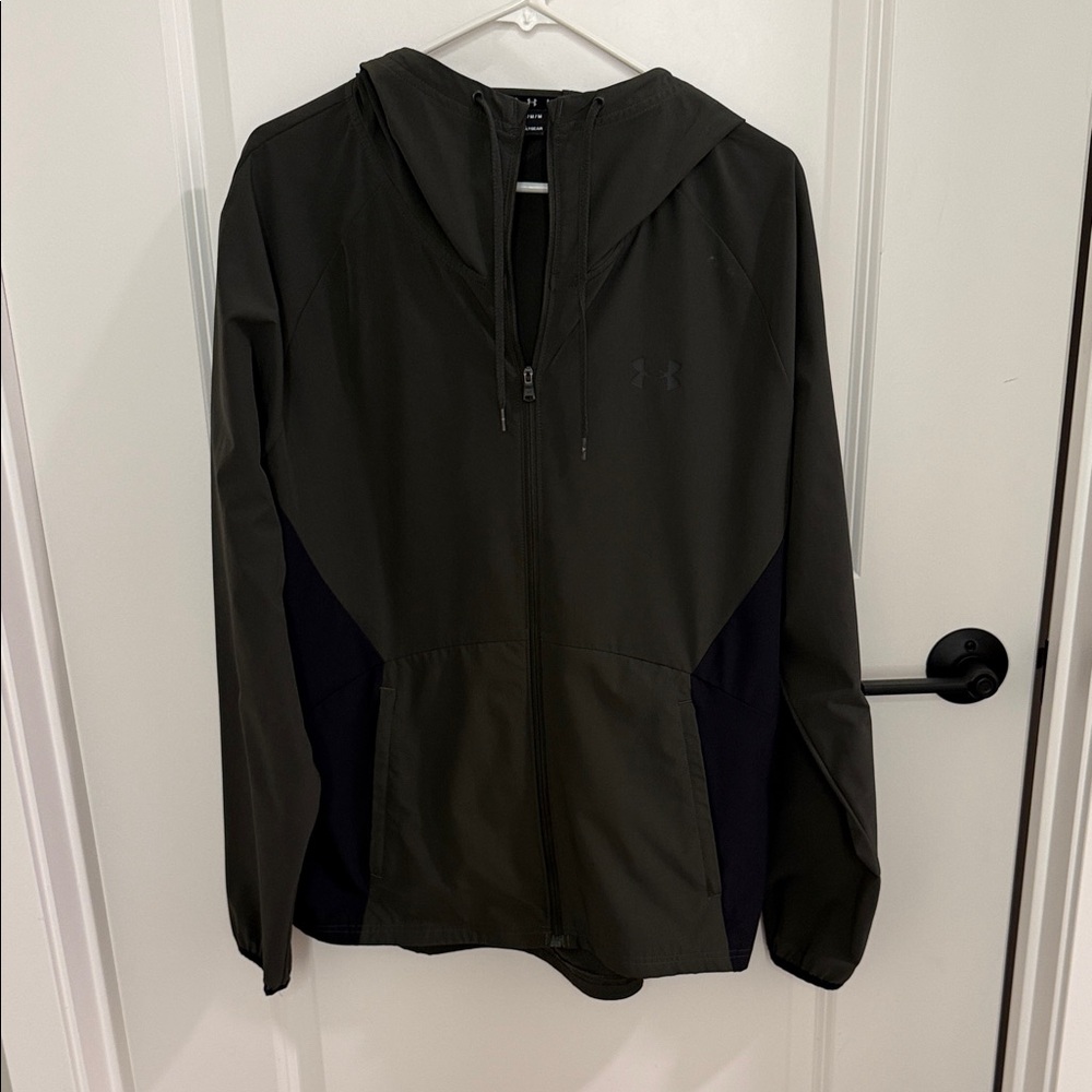 Under Armour Men's Black and Dark Gray Windbreaker